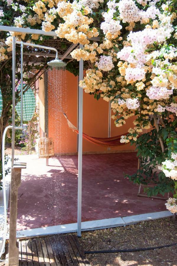 The Boucamviglia Beach House Saronida Exterior foto