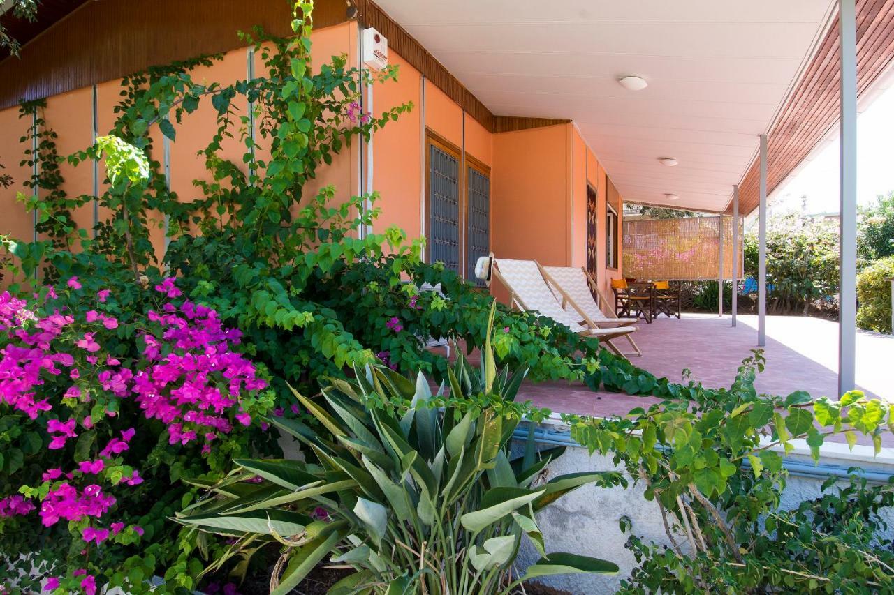 The Boucamviglia Beach House Saronida Exterior foto