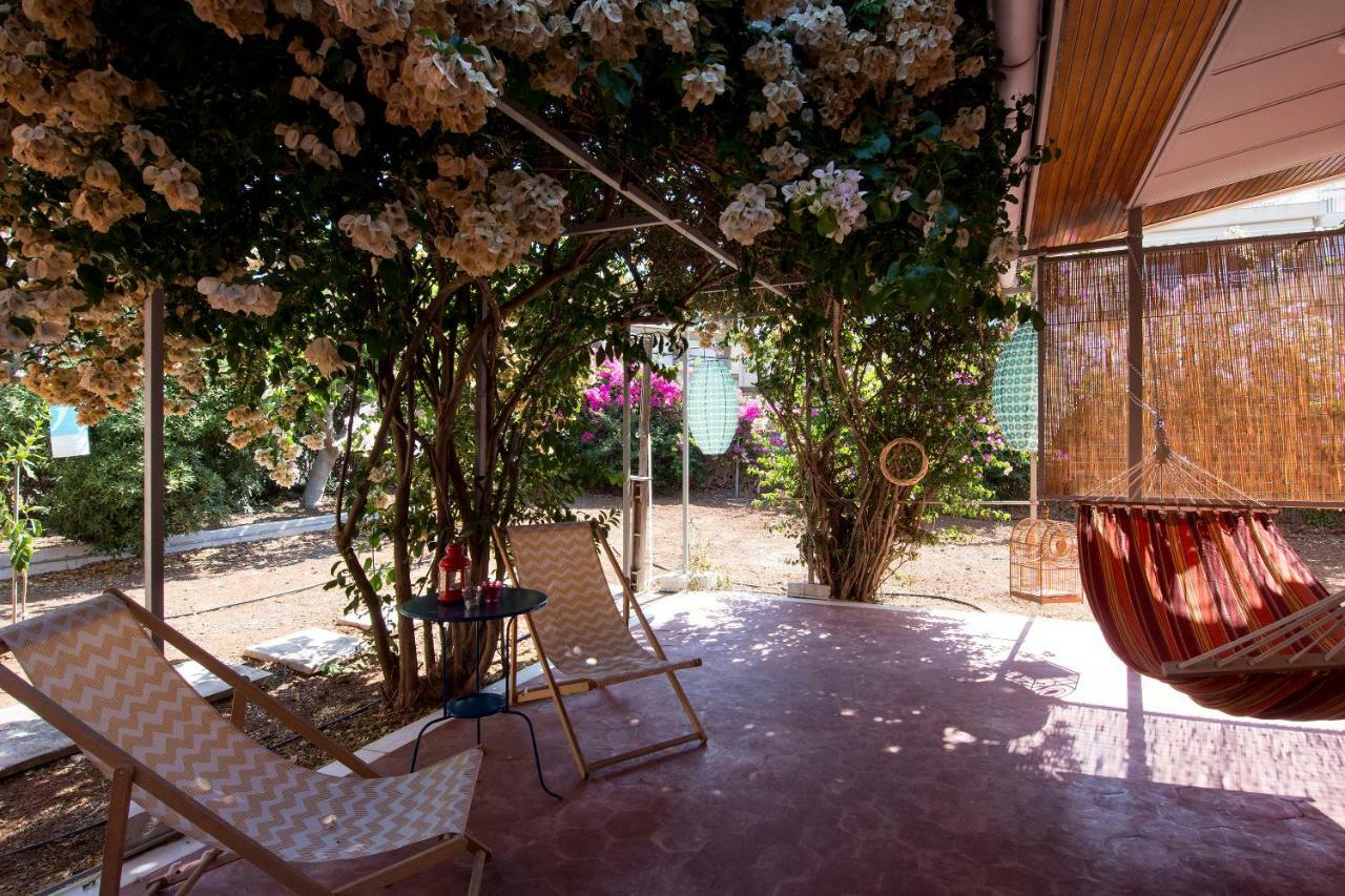 The Boucamviglia Beach House Saronida Exterior foto